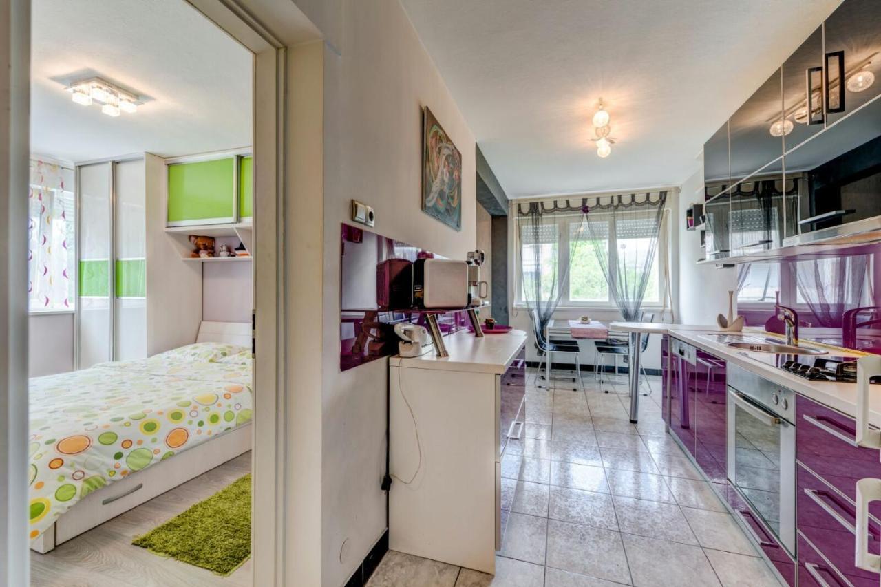 Cool Cozy Apartment Spalato Esterno foto